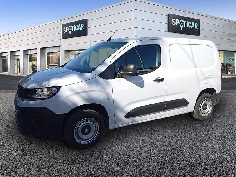 Branco Usado 2025 Opel Combo Monovolume | € 19.740 (Preço justo) - Imagem 1/3