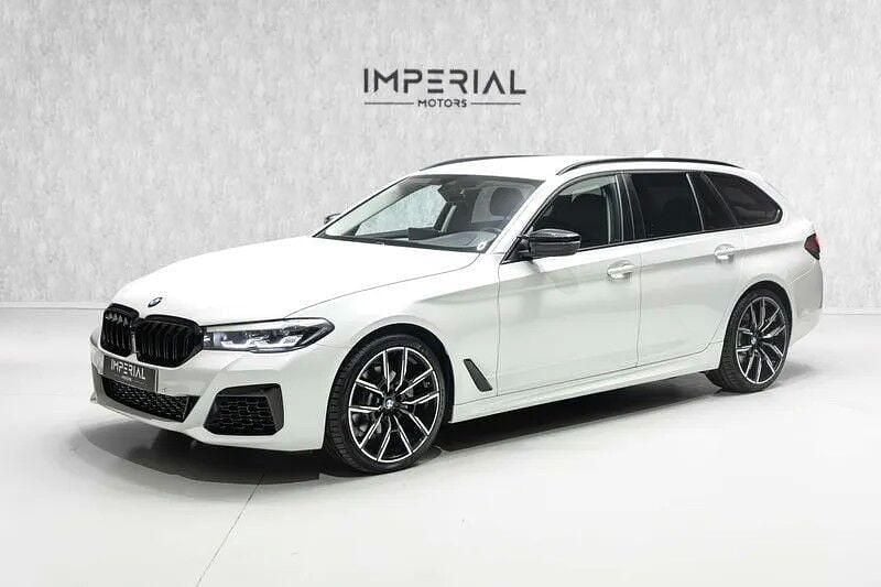 Branco Usado 2022 BMW 520 Comfort Edition Carrinha | € 37.450 (Bom preço) - Imagem 1/4