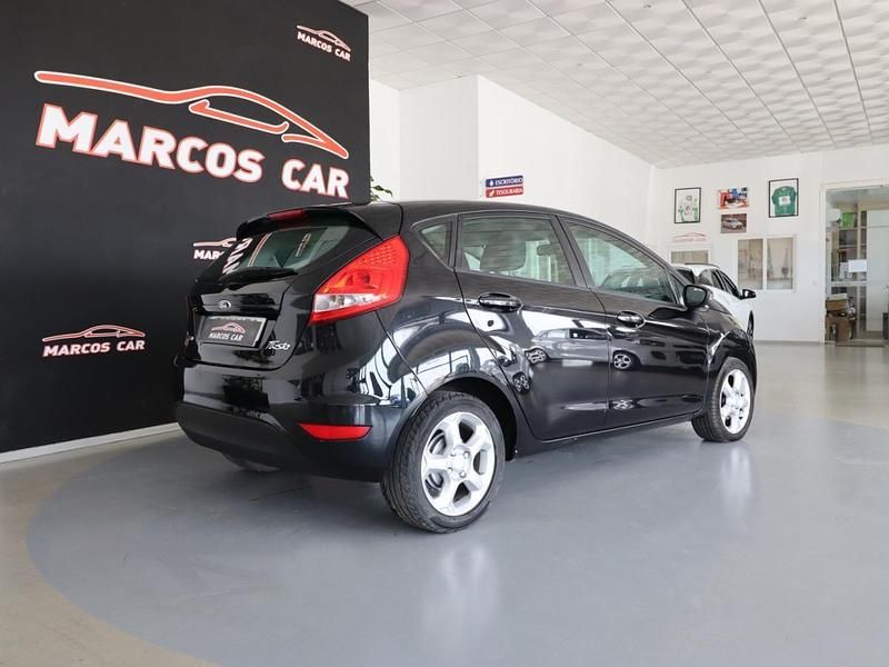 Usado Ford Fiesta 70 HP (51 kW) 2011 Preto Citadino
