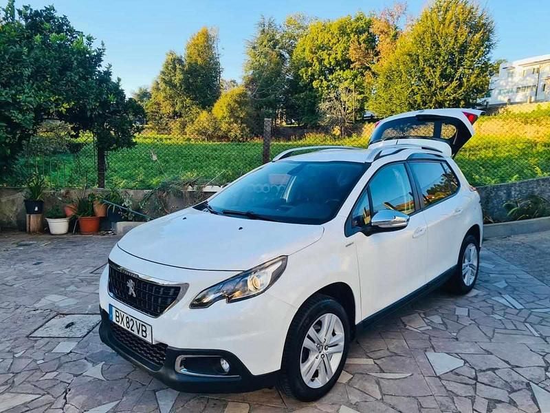 Usado Peugeot 2008 82 HP (60 kW) 2018 Branco SUV