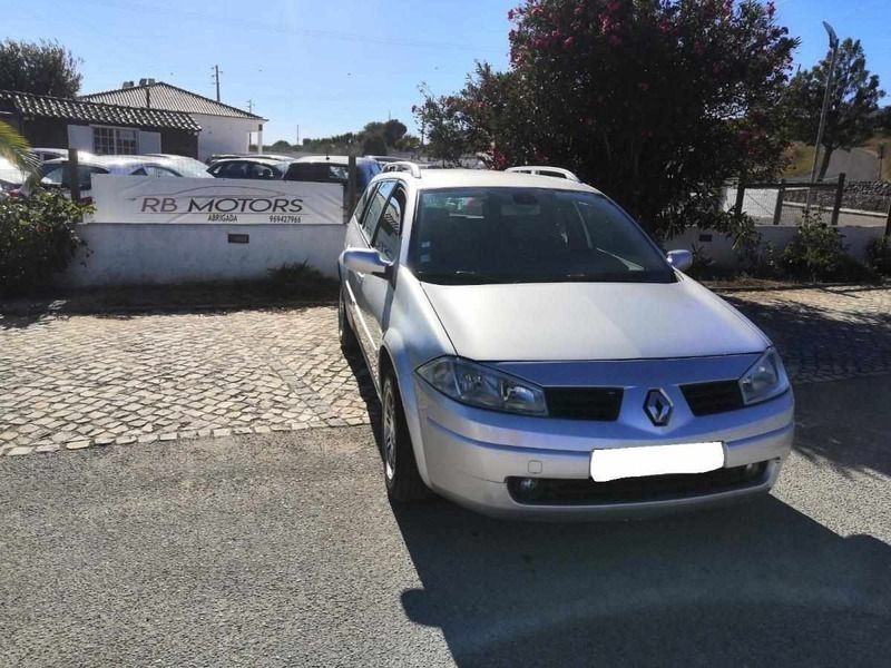 Cinzento Usado 2007 Renault Mégane GrandTour Carrinha | € 5.299 - Imagem 1/4