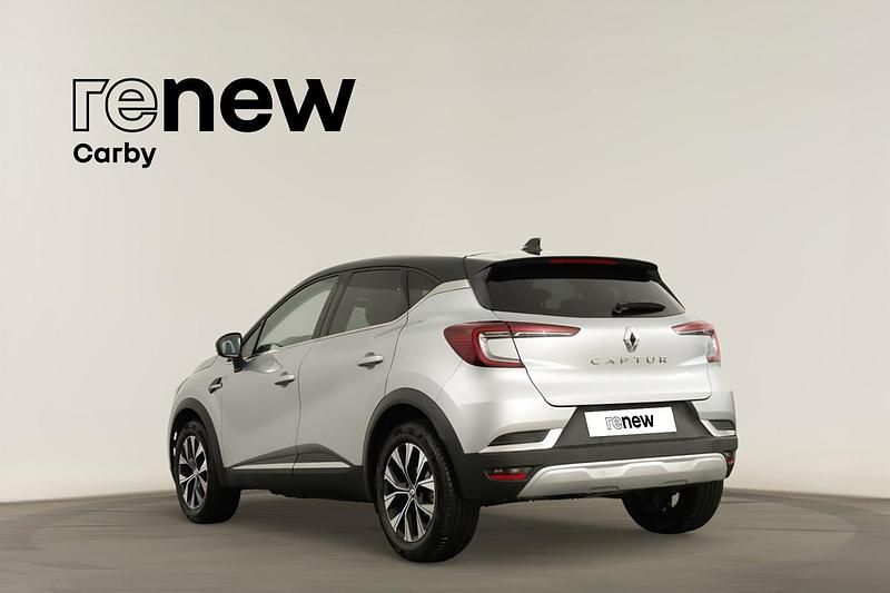 Usado Renault Captur Techno 101 HP (74 kW) 2024 Cinzento SUV