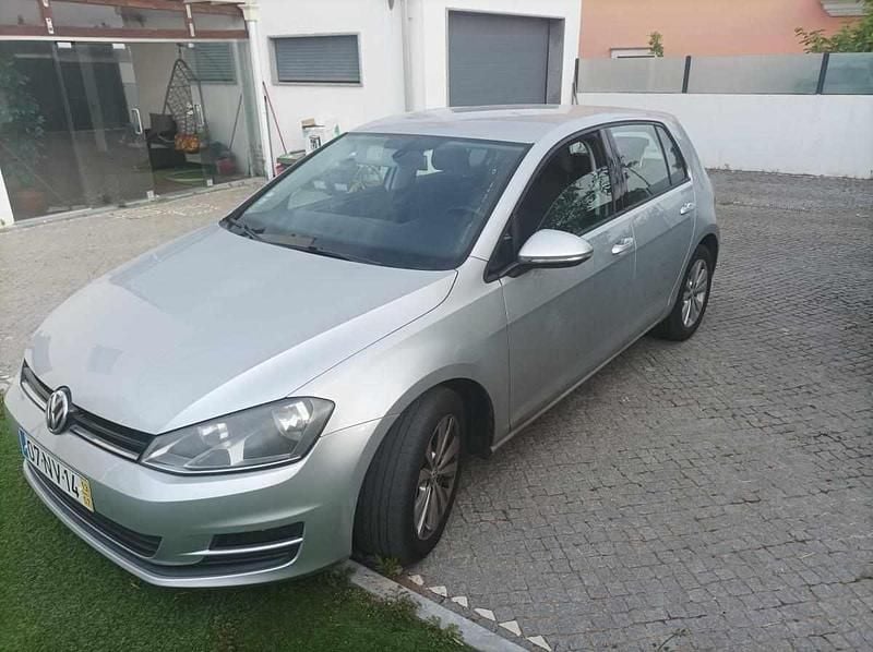 Usado VW Golf VII 105 HP (77 kW) 2013 Cinzento Citadino