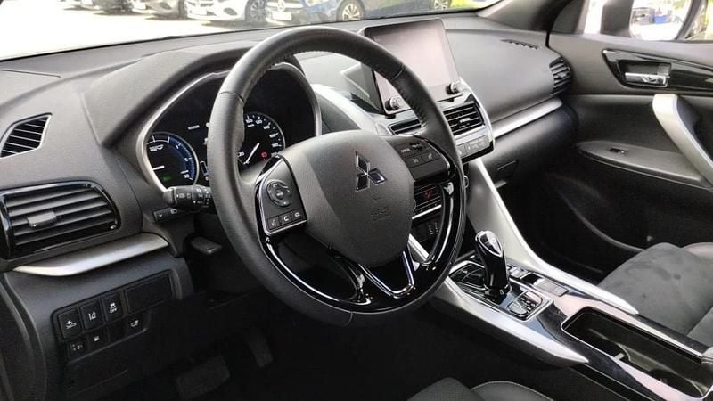 Usado Mitsubishi Eclipse Cross 202 HP (148 kW) 2022 Cinzento SUV