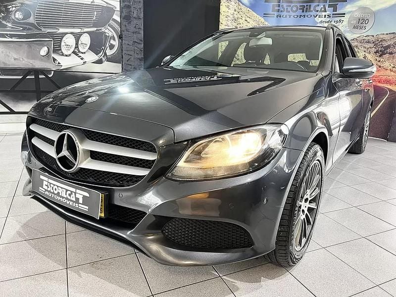Cinza Usado 2015 Mercedes C180 Carrinha | € 15.600 (Preço justo) - Imagem 1/4