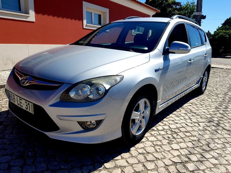 Vendido Hyundai i30 CW CRDI BLUE DRIVE Carros usados