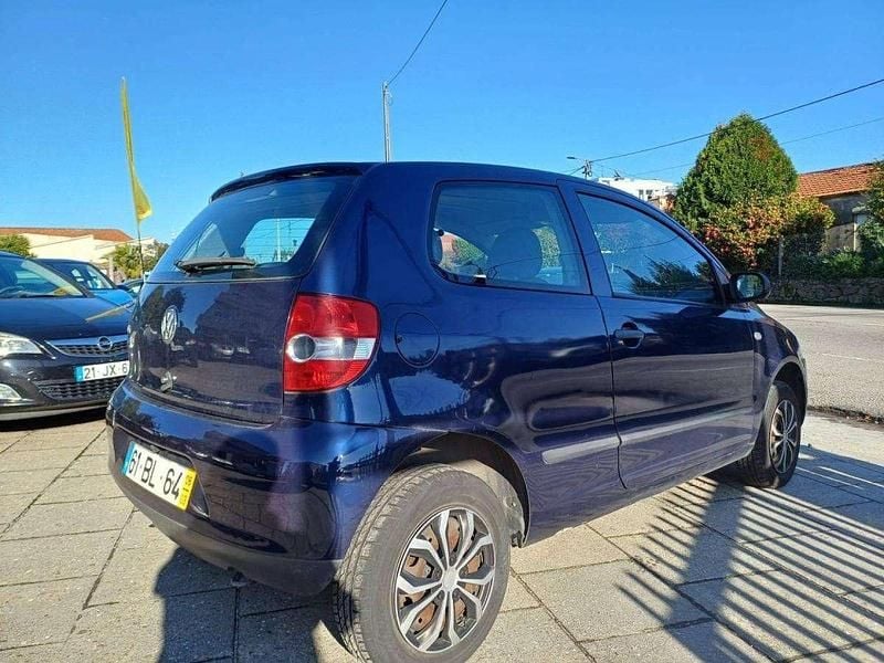 Usado VW Fox 60 HP (44 kW) 2006 Azul Citadino
