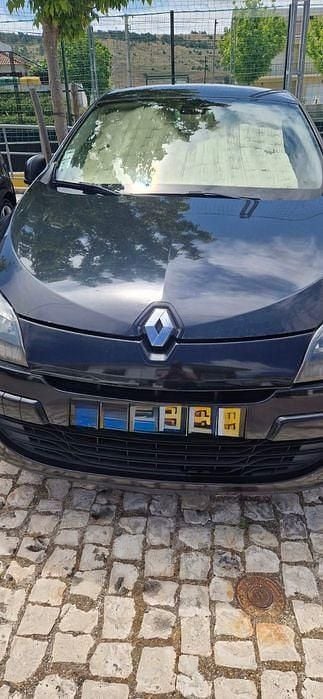 Usado 2011 Renault Mégane III Dynamique Sedan | € 3.700 (Super Preço) - Imagem 1/4
