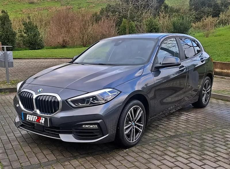 Usado BMW 116 Advantage 109 HP (80 kW) 2021 Cinzento Citadino