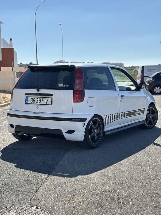 Usado 1995 Fiat Punto | € 4.000 - Imagem 1/4