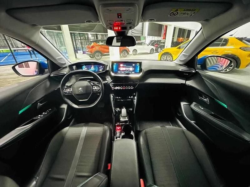 Usado Peugeot e-208 98 kW (134 HP) 2021 Azul Citadino