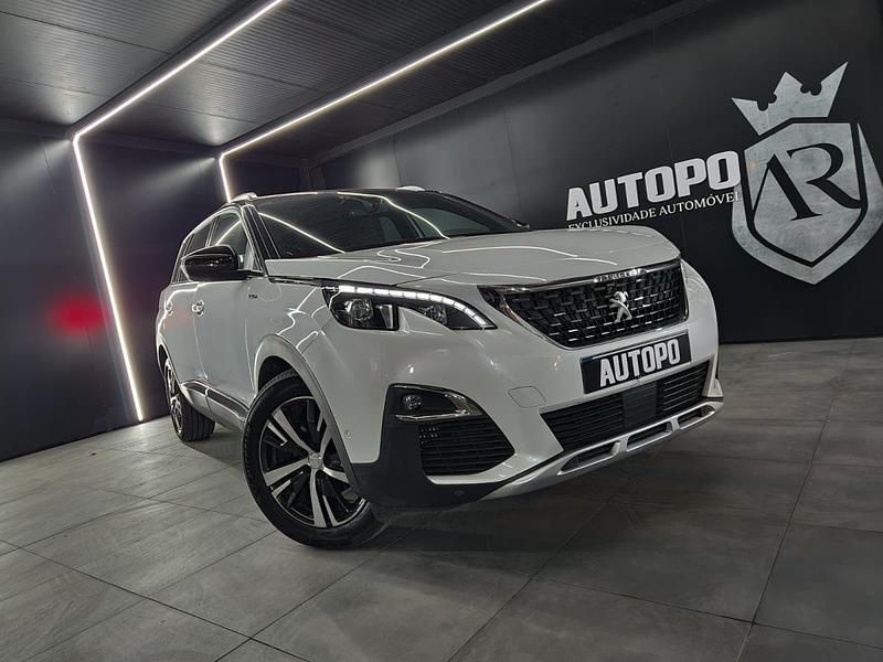 Usado Peugeot 5008 GT-line 130 HP (95 kW) 2020 Branco Monovolume
