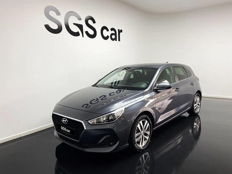 Cinza Usado 2019 Hyundai i30 Style | € 12.300 (Preço justo) - Imagem 1/4