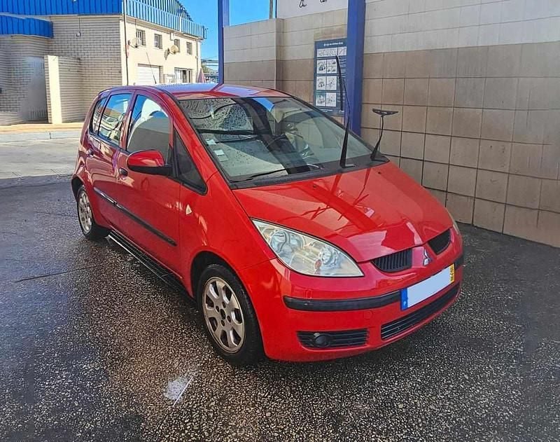 Vermelho Usado 2005 Mitsubishi Colt Citadino | € 2.990 - Imagem 1/4