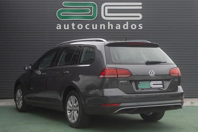 Usado VW Golf VII 115 HP (84 kW) 2017 Cinza Carrinha