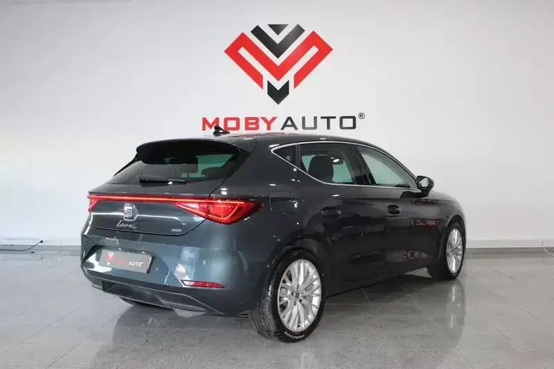 Usado Seat Leon XCELLENCE 204 HP (150 kW) 2021 Cinzento Citadino