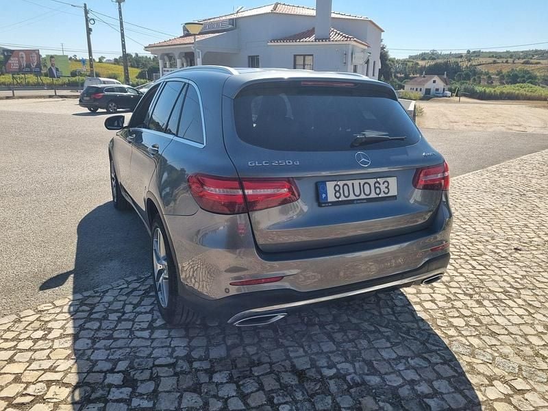 Usado Mercedes GLC250 AMG line 204 HP (150 kW) 2018 Cinza SUV
