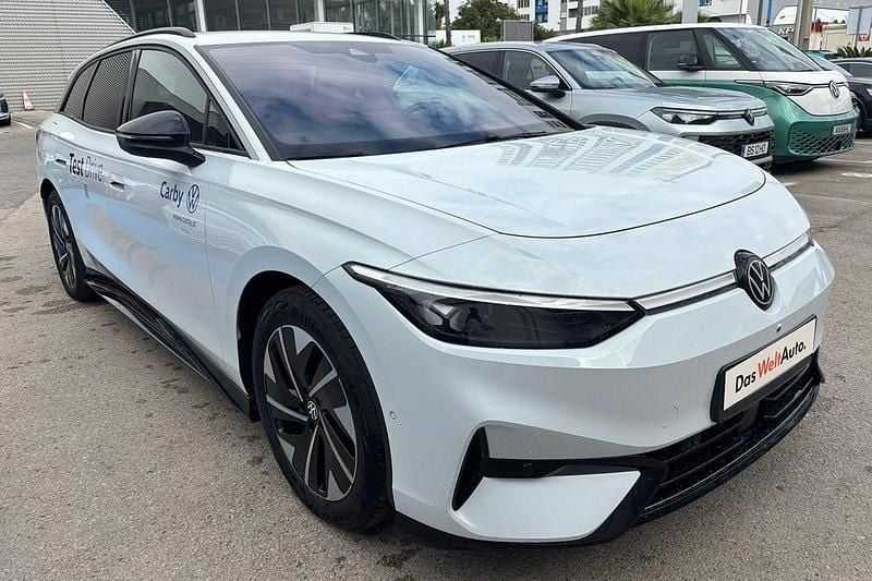 Branco Usado 2025 VW ID.7 Pro Carrinha | € 49.490 - Imagem 1/4