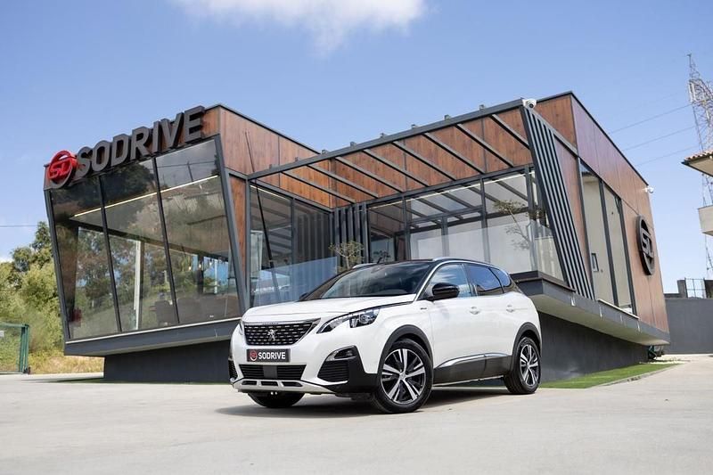 Branco Usado 2017 Peugeot 3008 | € 22.900 (Caro) - Imagem 1/4
