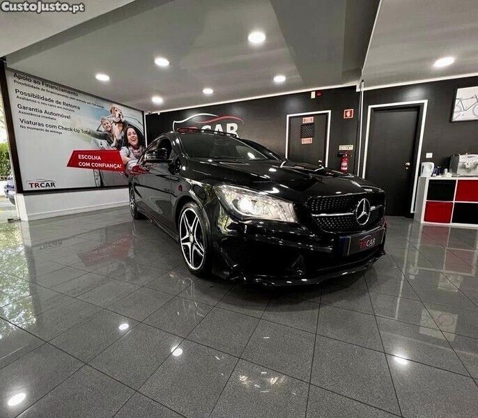 Preto Usado 2015 Mercedes CLA200 AMG line Carrinha | € 19.490 (Preço justo) - Imagem 1/1