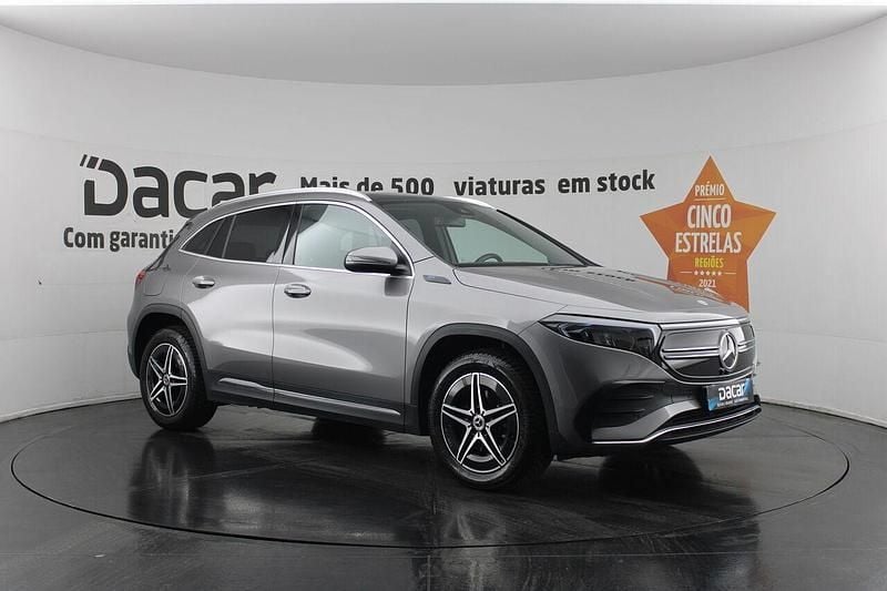 Cinza Usado 2022 Mercedes EQA250 AMG SUV | € 36.899 (Preço justo) - Imagem 1/4