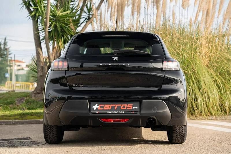 Usado Peugeot 208 Active 75 HP (55 kW) 2022 Preto Citadino