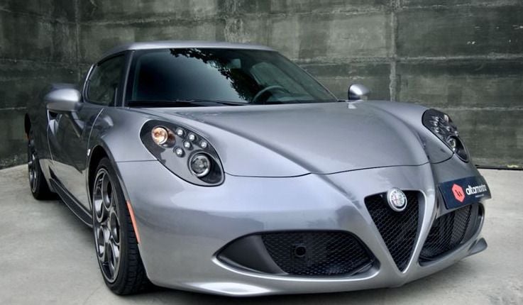 Cinzento Usado 2019 Alfa Romeo 4C | € 90.000 - Imagem 1/4