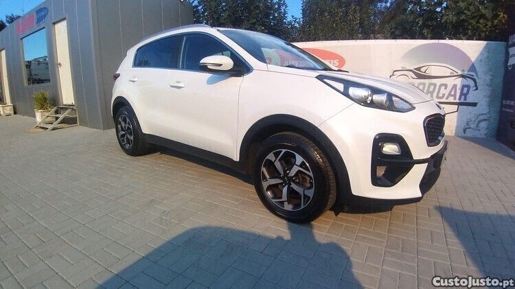 Branco Usado 2019 Kia Sportage SUV | € 18.450 (Preço justo) - Imagem 1/1