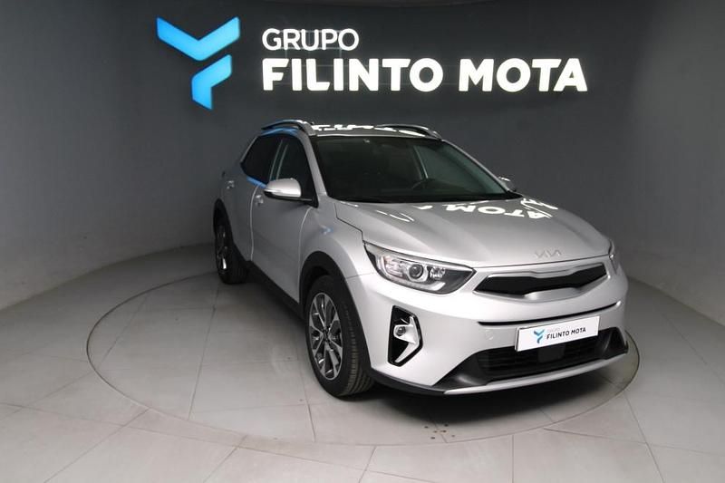 Cinzento Usado 2025 Kia Stonic SUV | € 20.740 (Preço elevado) - Imagem 1/1