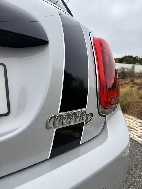 Usado Mini Cooper Coupé 116 HP (85 kW) 2016 Cinza prata Coupé