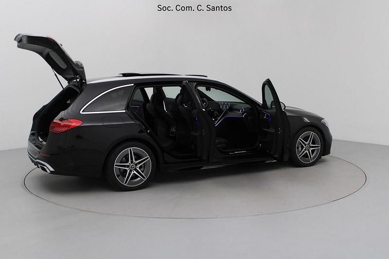 Usado Mercedes C300 AMG 265 HP (194 kW) 2022 Preto Carrinha