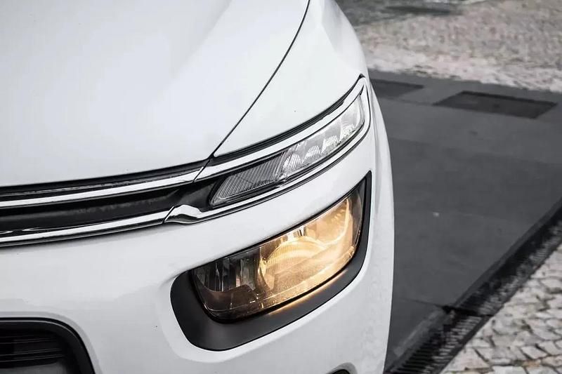 Usado Citroën C4 SpaceTourer Feel 131 HP (96 kW) 2018 Branco Monovolume