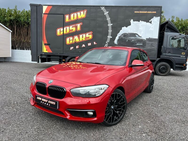 Vermelho Usado 2016 BMW 118 Sport Line Citadino | € 16.990 (Preço elevado) - Imagem 1/4