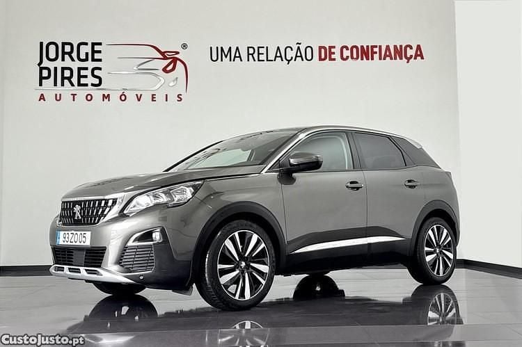 Cinza Usado 2019 Peugeot 3008 Allure Monovolume | € 19.790 (Preço justo) - Imagem 1/1