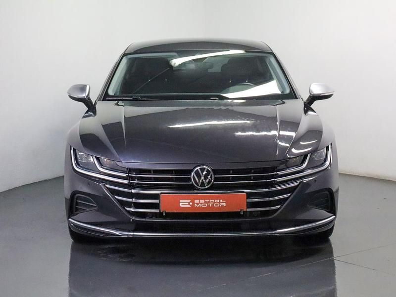 Usado VW Arteon Elegance 150 HP (110 kW) 2023 Cinza Carrinha