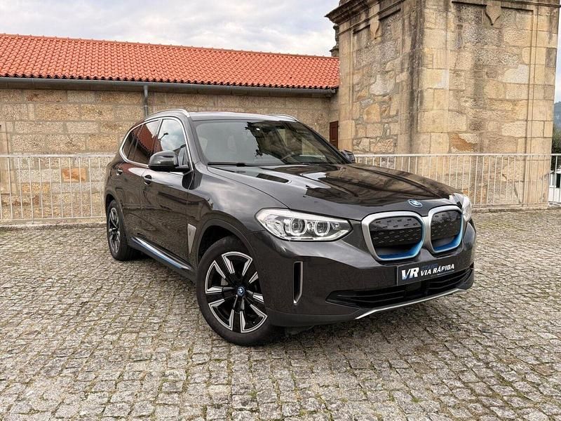Usado BMW iX3 210 kW (286 HP) 2021 Cinza SUV