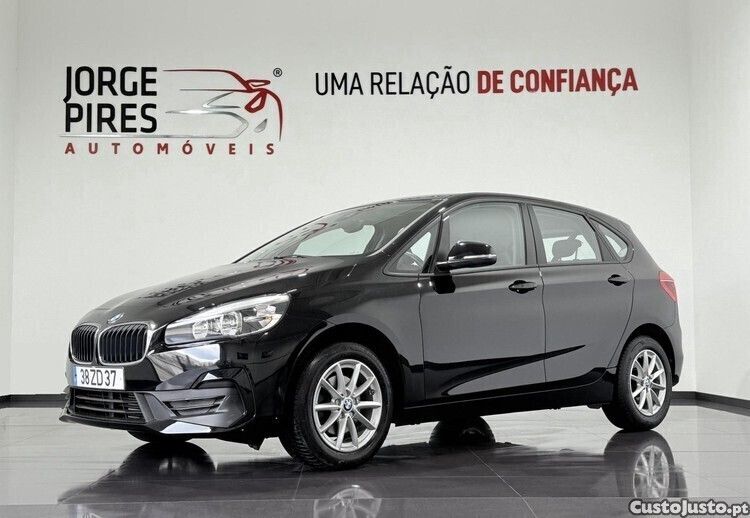 Preto Usado 2019 BMW 216 Active Tourer Monovolume | € 19.790 (Preço justo) - Imagem 1/1
