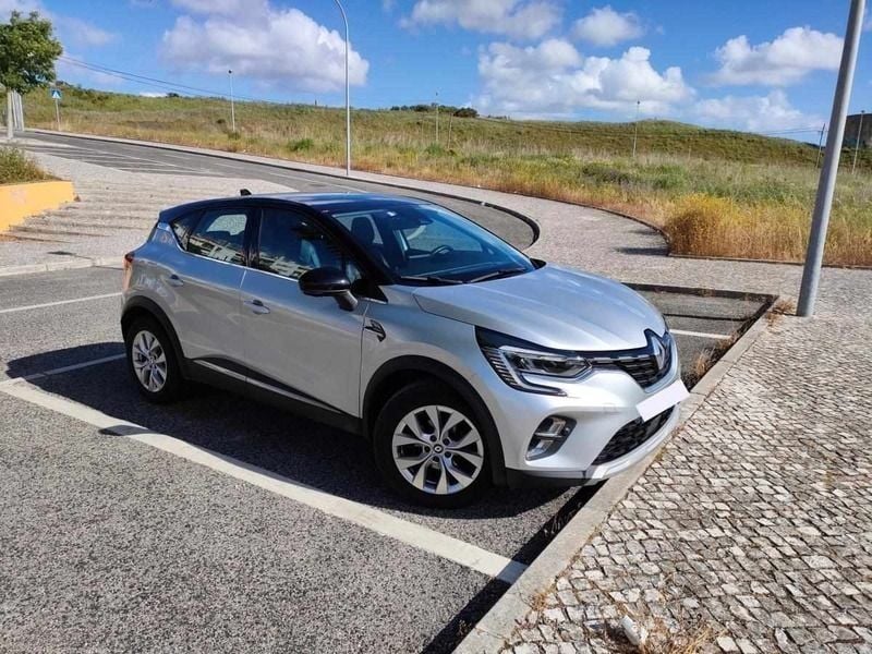 Cinzento Usado 2021 Renault Captur SUV | € 23.000 - Imagem 1/4