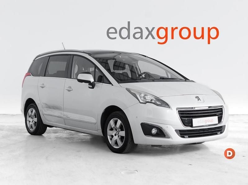 Branco Usado 2015 Peugeot 5008 | € 8.490 (Bom preço) - Imagem 1/4