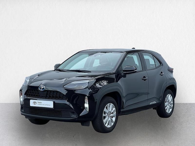 Cinza (pintura metalizada) Usado 2024 Toyota Yaris Comfort | € 26.750 (Preço justo) - Imagem 1/4