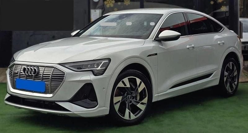 Branco Usado 2022 Audi e-tron SUV | € 38.900 (Bom preço) - Imagem 1/4
