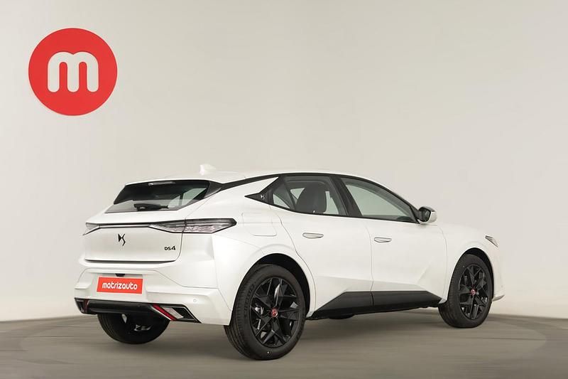 Usado DS Automobiles DS4 Performance 130 HP (95 kW) 2024 SUV