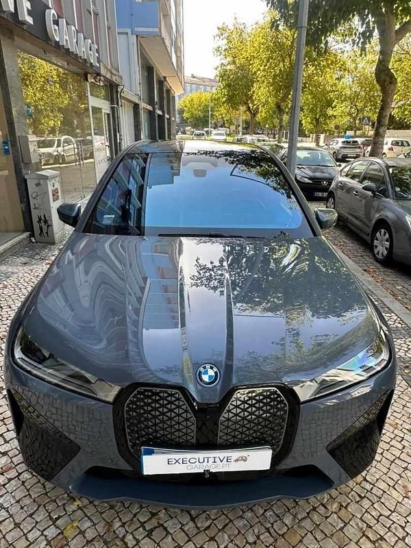 Usado BMW iX 239 kW (326 HP) 2022 Cinzento SUV