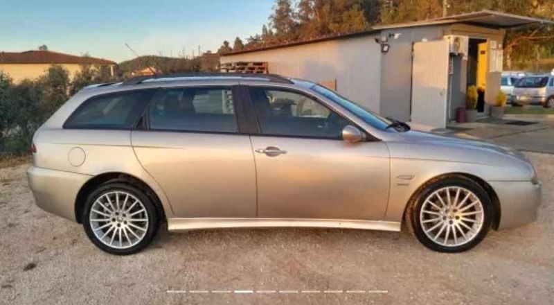 Usado Alfa Romeo 156 140 HP (102 kW) 2004 Cinzento Carrinha