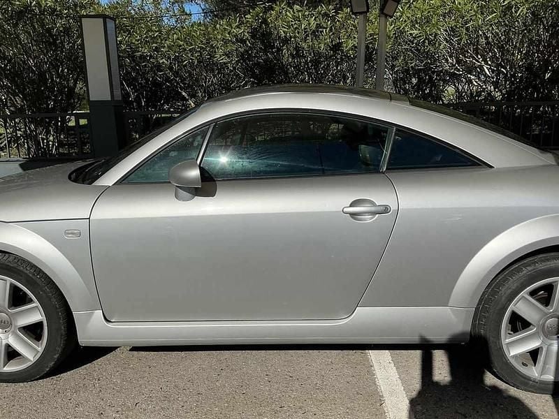 Usado Audi TT 179 HP (131 kW) 2003 Cinzento Coupé