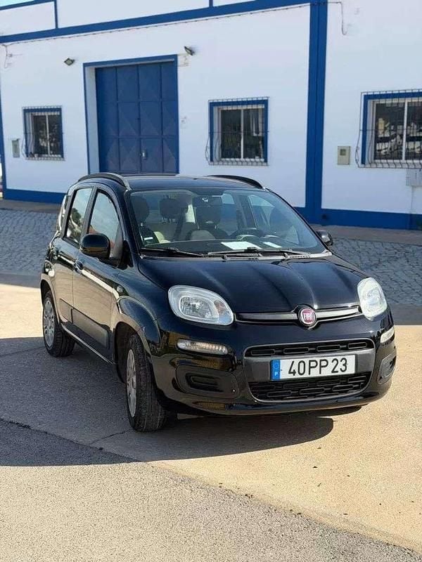 Usado Fiat Panda 70 HP (51 kW) 2015 Preto Citadino