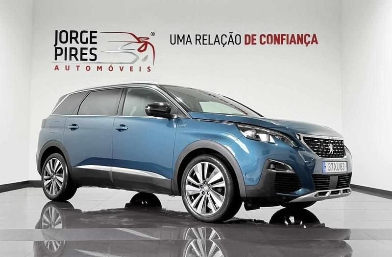 Usado Peugeot 5008 131 HP (96 kW) 2019 Azul Citadino