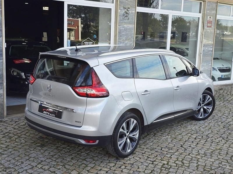 Usado Renault Scénic IV Dynamique 110 HP (80 kW) 2017 Cinza Monovolume