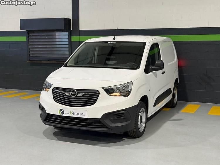 Branco Usado 2021 Opel Combo | € 11.500 - Imagem 1/1