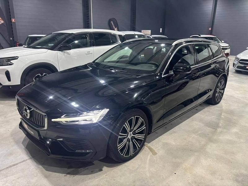 Usado Volvo V60 340 HP (250 kW) 2021 Preto Carrinha